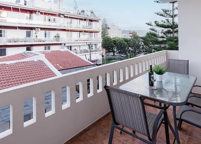 アパート Nostos ハニア